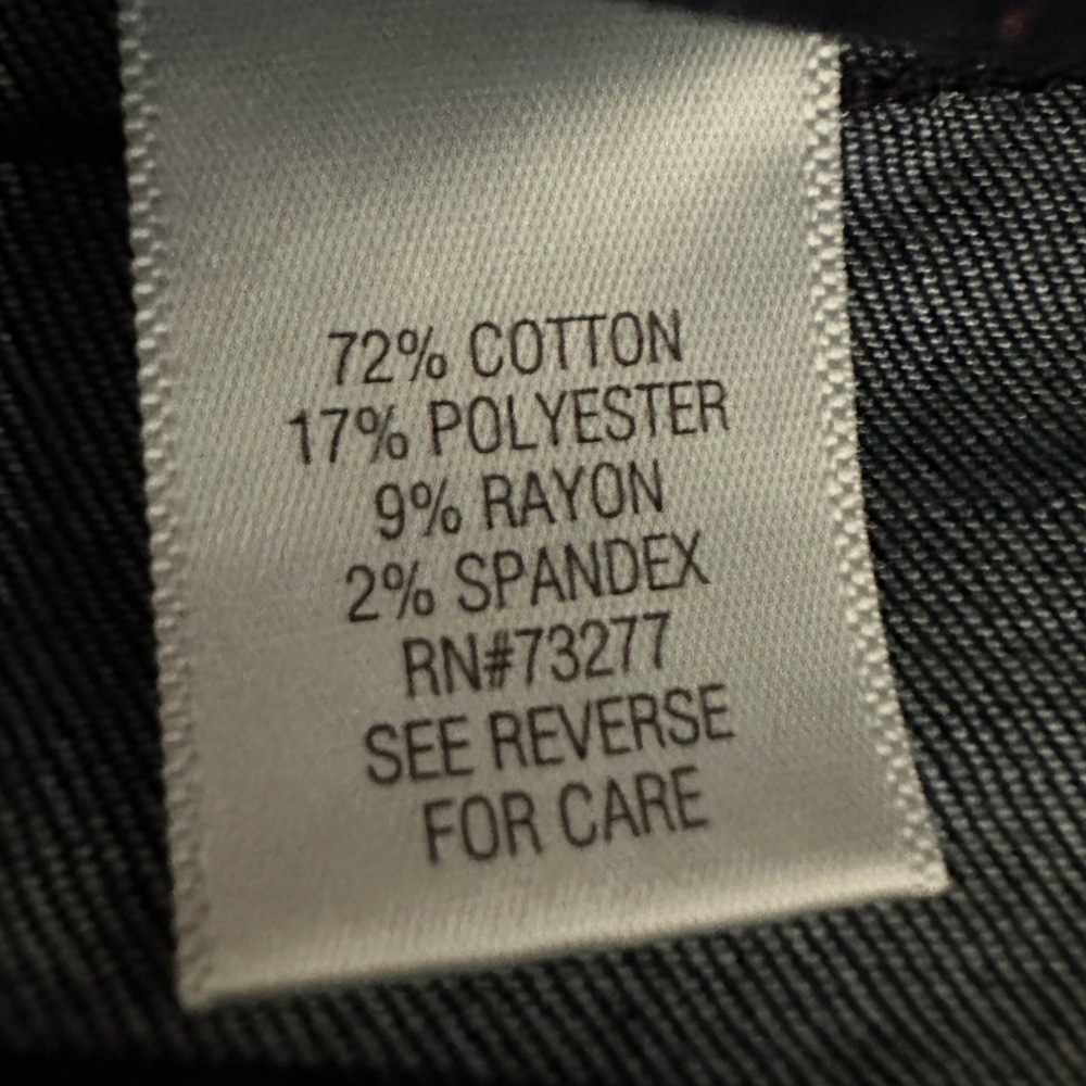 Croft & Barrow Capri Jeans Size 8 Dark Rinse Mid-Rise Stretch NWT - Picture 8 of 9